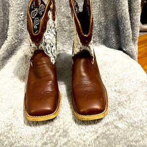 Justin Gypsy Western Boots.